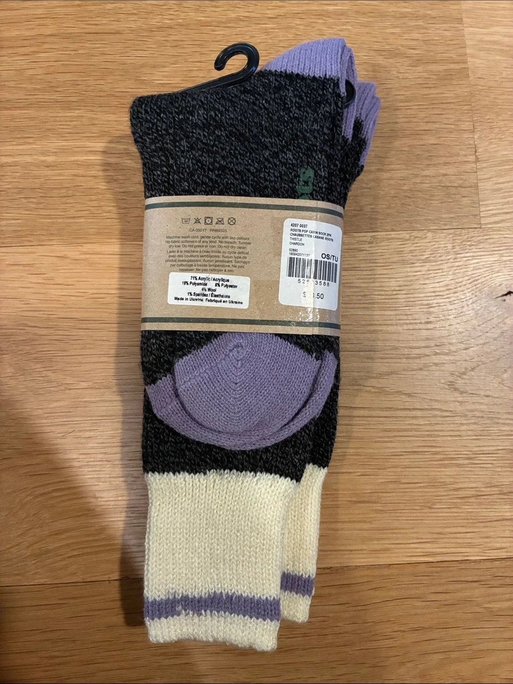 2-pack Roots Women's Cabin Crew Socks in Charcoal, Cream & Lavender